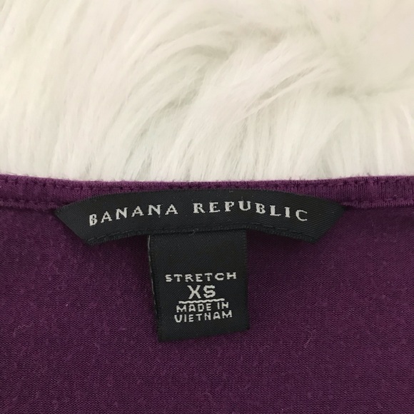 3/$20 - Banana Republic Plum Stretchy Top - Picture 3 of 4